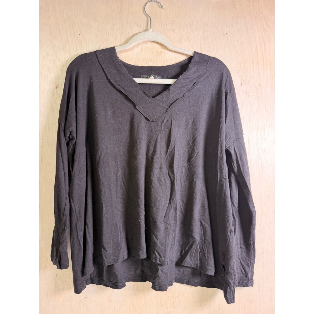 Final Touch Long Sleeve Top Women Small Black Good Raw Edge V-Neck Relaxed
